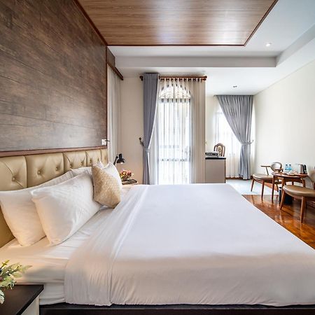 Lcs Hotel & Apartment Phnom Penh Bagian luar foto