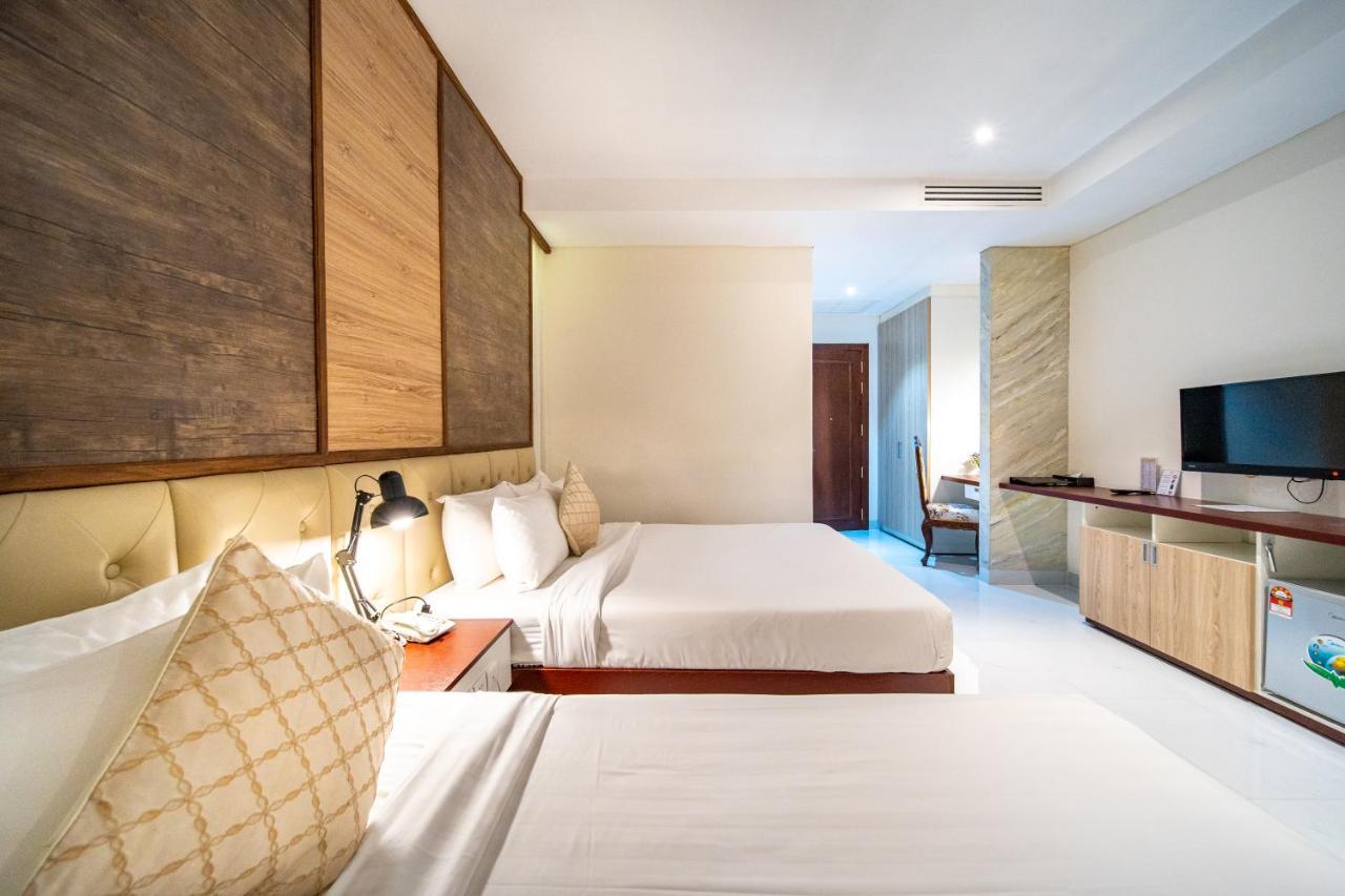 Lcs Hotel & Apartment Phnom Penh Bagian luar foto