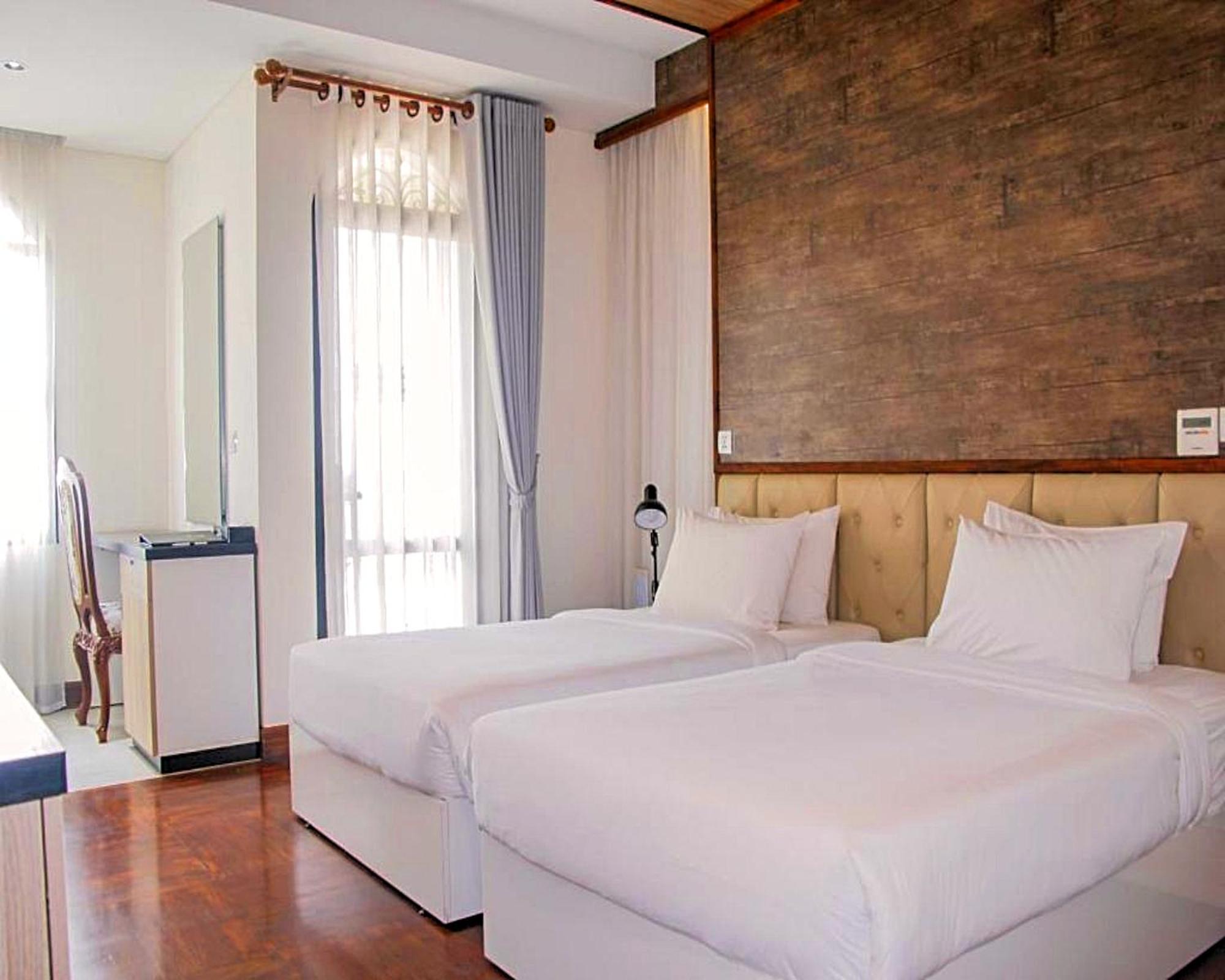 Lcs Hotel & Apartment Phnom Penh Bagian luar foto
